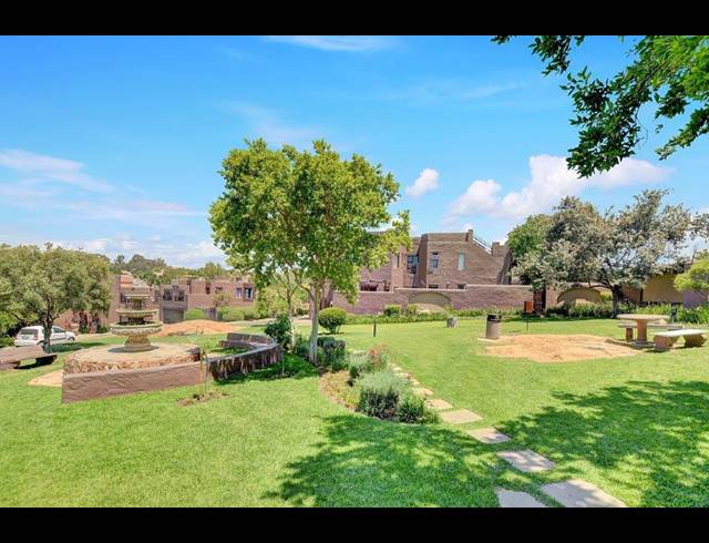 2 BEDROOM TOWNHOUSE RENTED IN NORTH RIDING